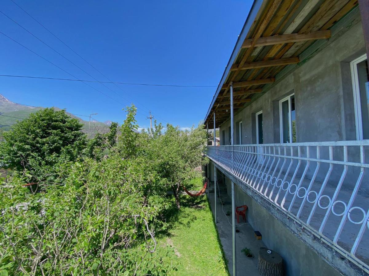 Geo Inn Kazbegi Eksteriør bilde